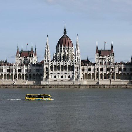 Design Apartment In The City Center With Ac Budapest Exterior foto