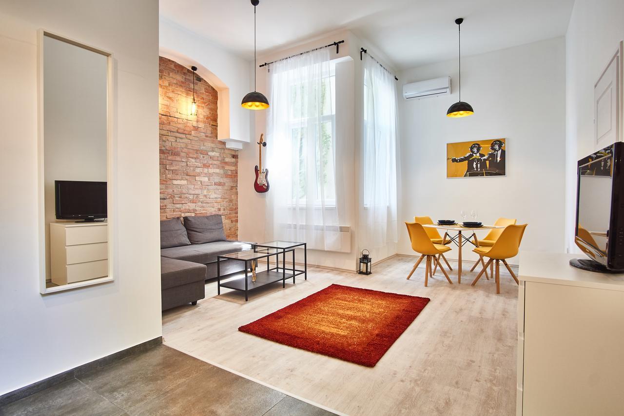 Design Apartment In The City Center With Ac Budapest Exterior foto
